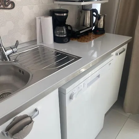 Wonderful 2 Bed Flat 2 Bathrooms 2 Dining Balconies Private Parking Reservation Deposit Required Kyrenia Walking Distance To Castle