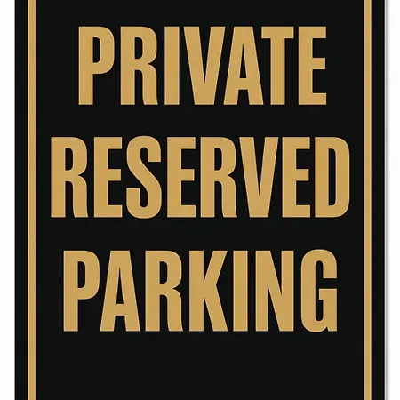Wonderful 2 Bed Flat 2 Bathrooms 2 Dining Balconies Private Parking Reservation Deposit Required Kyrenia Walking Distance To Castle Apartmán *
