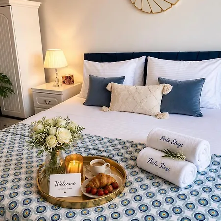 Wonderful 2 Bed Flat 2 Bathrooms 2 Dining Balconies Private Parking Swimming Pool City Central Kyrenia Walking Distance To Duenya Ivf & Grand Opera Casino Apartamento